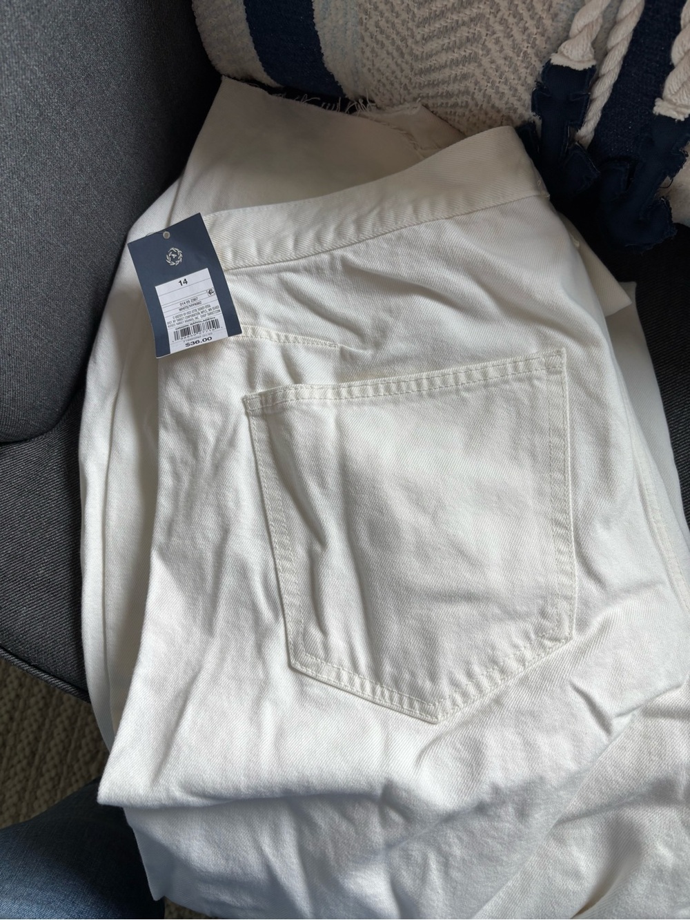 Cream/Off-White Denim Jeans with Back Pocket